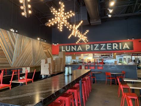 lunas pizzeria houston